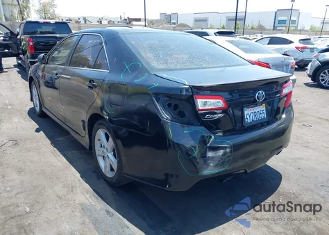 2012 Toyota Camry Se z USA, uszkodzony, nr VIN 4T1BF1FK1CU203204